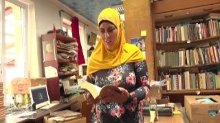 Bookstore owner fucks a happy muslim milf pornhut com