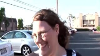 Fat street chick in glasses sucks big dick 2 www3gpking