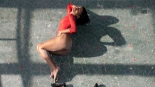 Amedee Zire Zowale Nude On The Floor porno chopcca