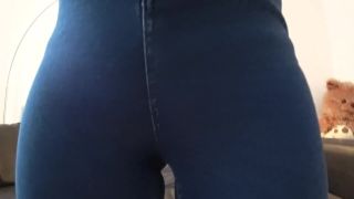 White Girl with Big Ass gets Fucked sexyticky