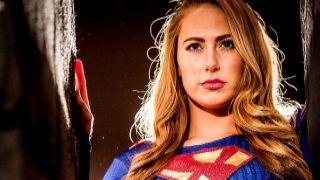 Carter Cruise The blonde SuperGirl and a green monster brazzsrs com