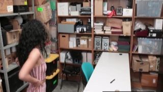 Latin curved babe gets busted shoplifting yuo juizz